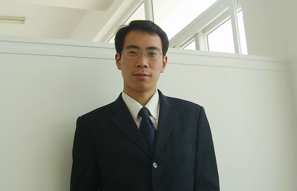 李總
